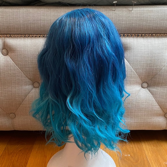 Blue-Aqua Ombré Mid Length Wavy Wig - Picture 2 of 9
